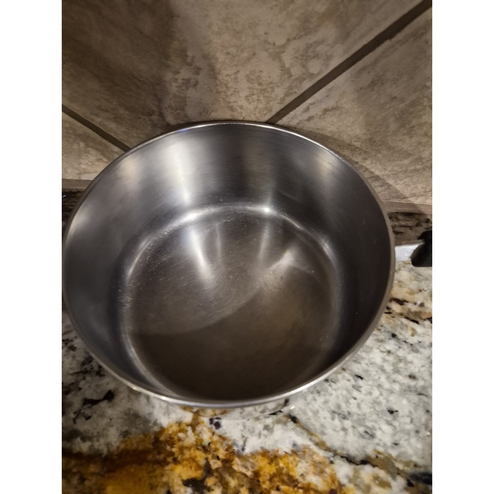 Vintage Revere Ware 1801 Copper Clad Bottom 2.5 Qt. Pot with Lid, - Picture 5 of 6